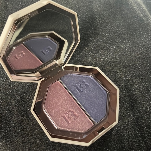 Fenty Beauty Other - Fenty Beauty By Rihanna Killawatt Foil Freestyle Highlighter Duo